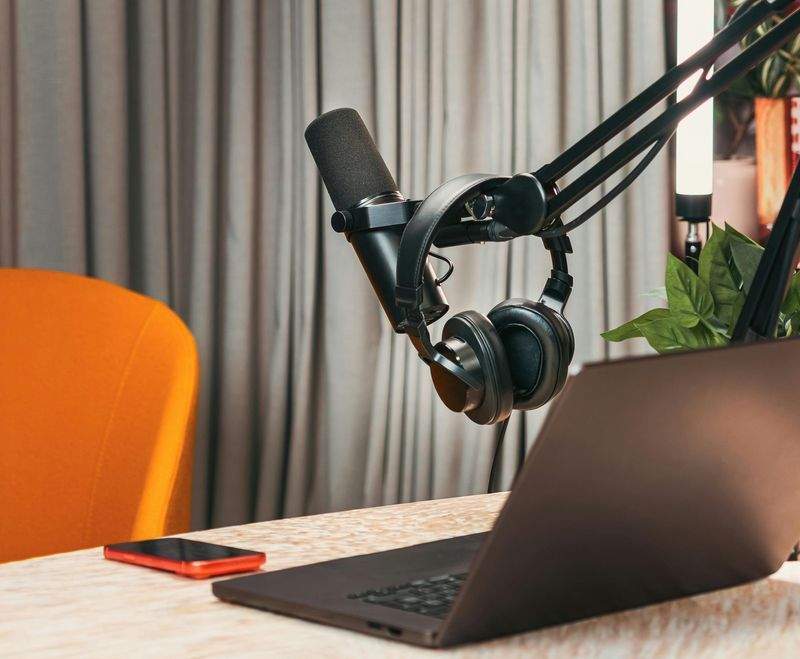 HarbourMic Podcast Studio 1